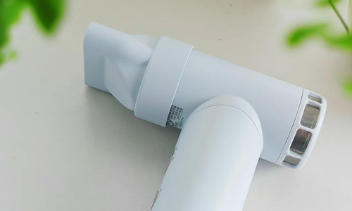 这抹浅蓝小温柔，才是养发型选手！